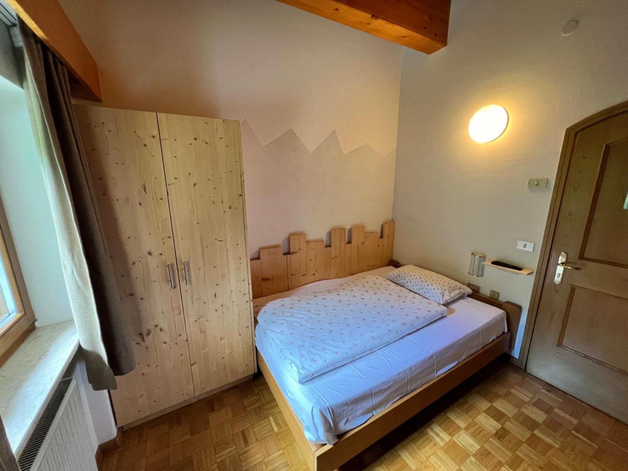 Garni Eden Bed And Breakfast Soraga Exterior photo